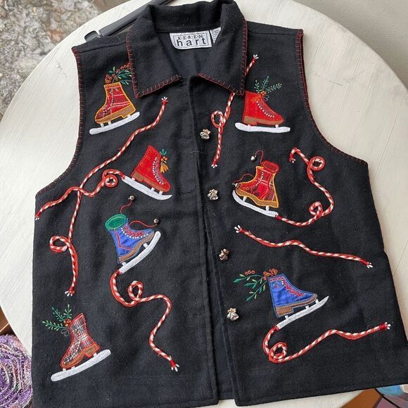 Keren Hart Embroidered Wool Vest Ice Skates Holiday Motif Size M Christmas - Picture 11 of 12